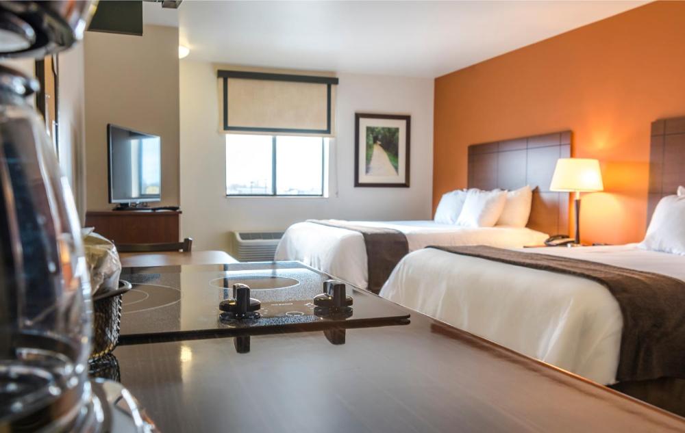 Queen Room with Two Queen Beds interior